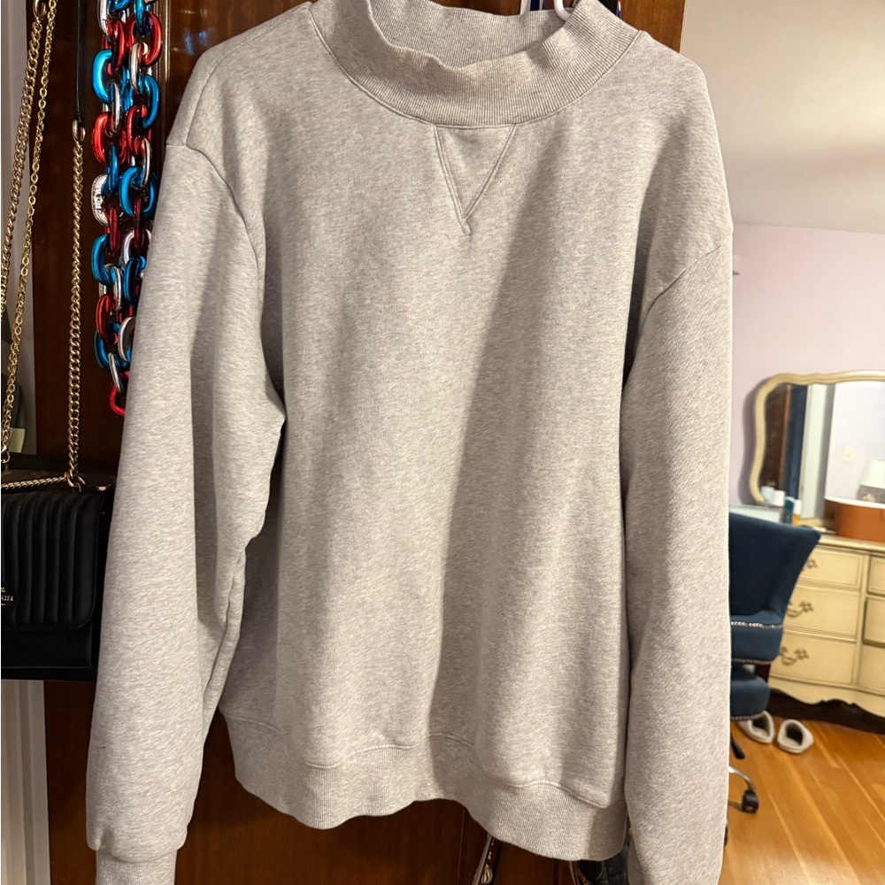 Women's Stylish Gray Crewneck Sweater